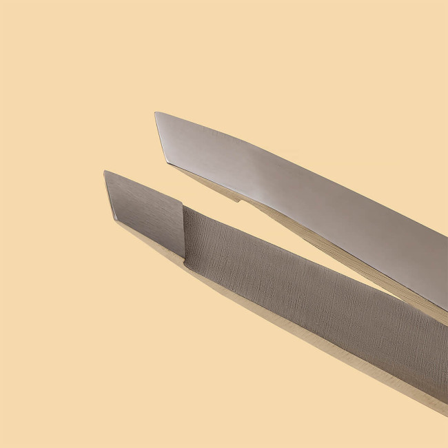 Eyebrow Tweezers K8